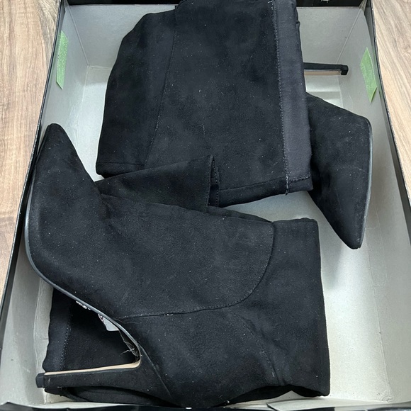 Women’s Rock & Republic Boots - Picture 6 of 8